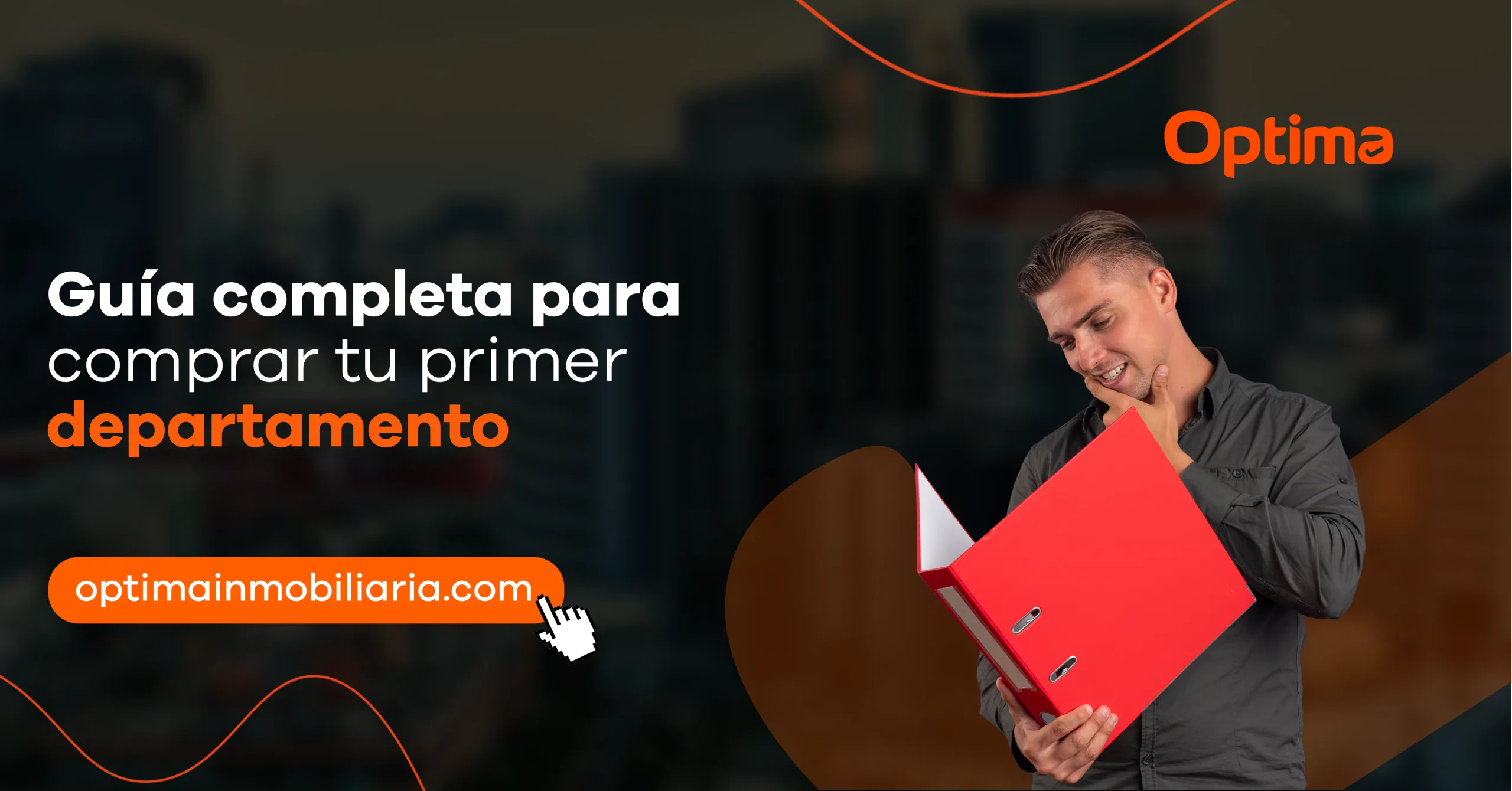 Hombre revisando documentos para comprar su primer departamento